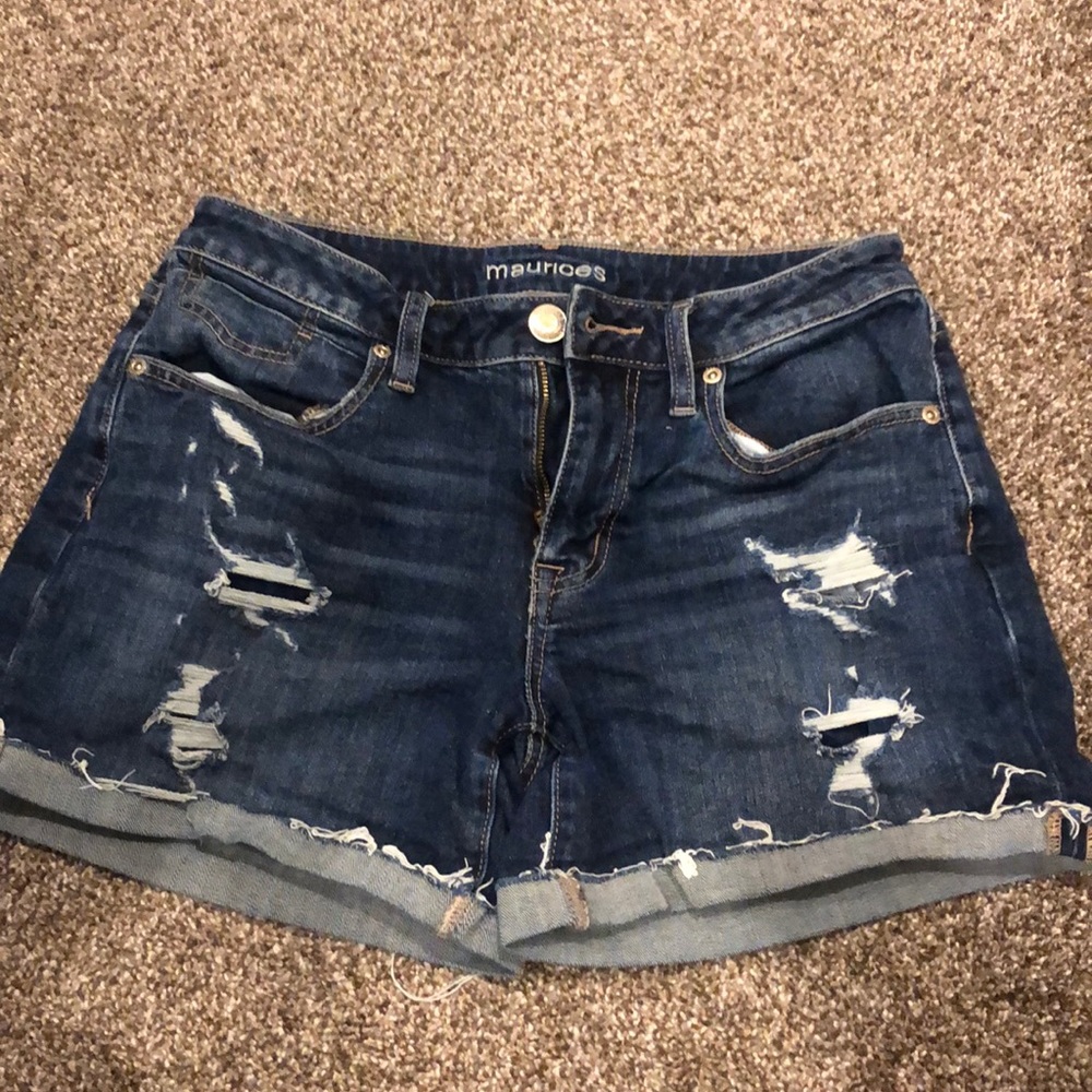 Destructed Jean shorts